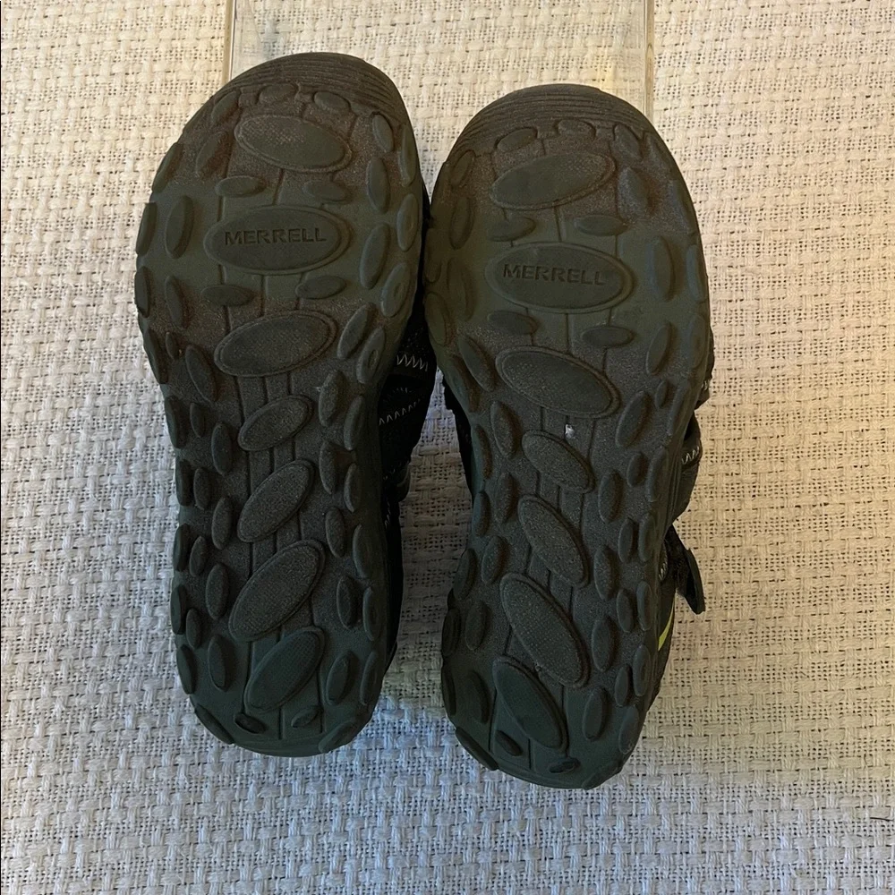 Outdoor Adventure Gray and Green Merrell Hydro 2 Sport Boys Sandals  Size 3